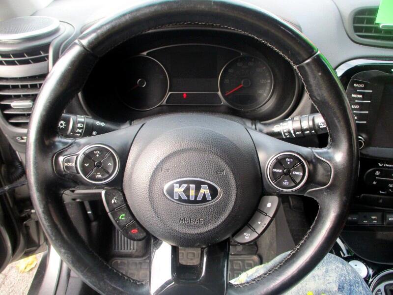 Used 2016 Kia Soul ! w/ Premium Package image 13