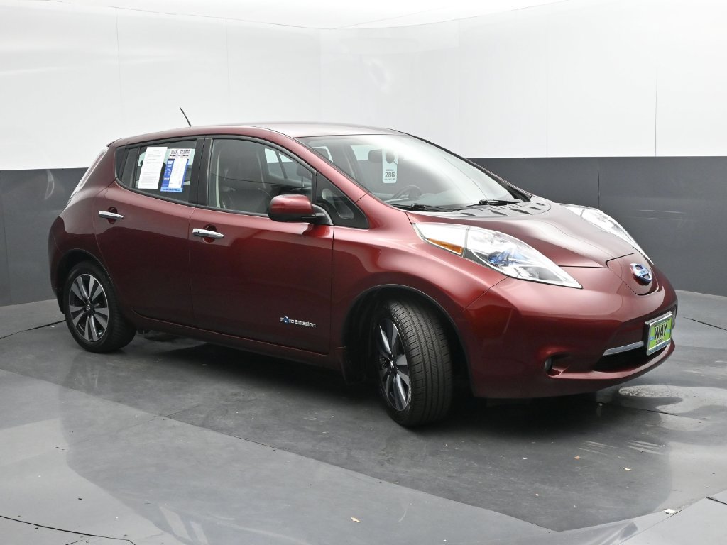 Used 2016 Nissan Leaf SL w/ Premium Package FWD image 31