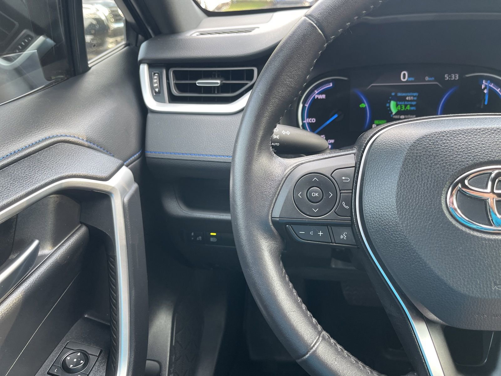 Used 2022 Toyota RAV4 XSE image 45