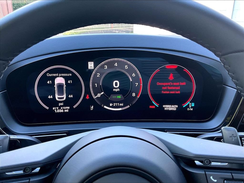 Certified 2026 Porsche Cayenne E-Hybrid Coupe AWD/4WD image 25