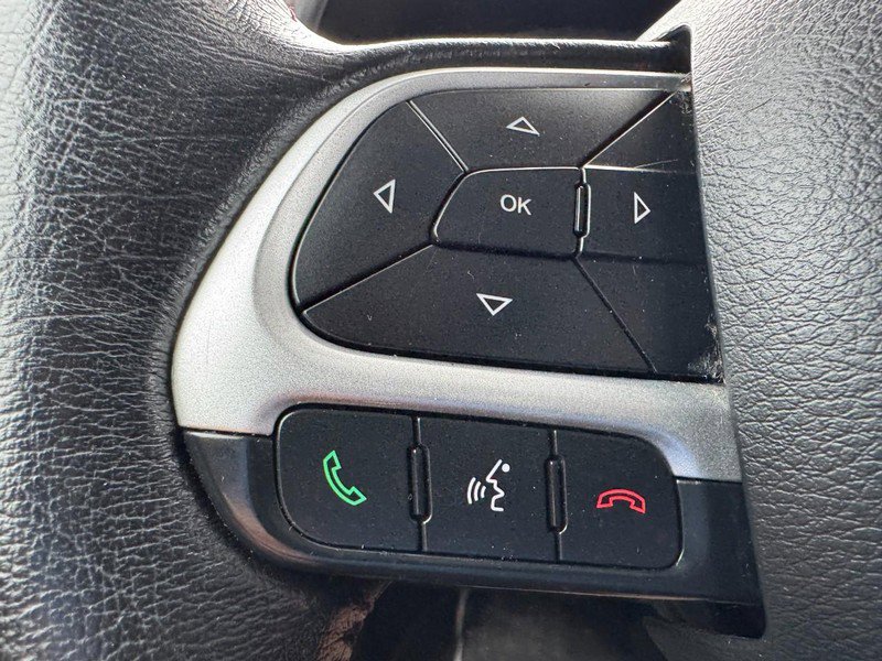 Used 2015 Jeep Renegade Trailhawk w/ Cold Weather Group image 16