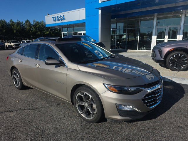 Used 2024 Chevrolet Malibu LT FWD image 1