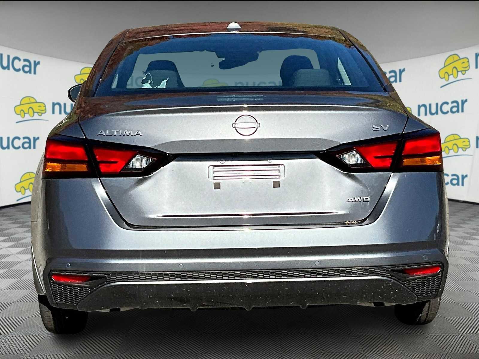 New 2024 Nissan Altima 2.5 SV image 5