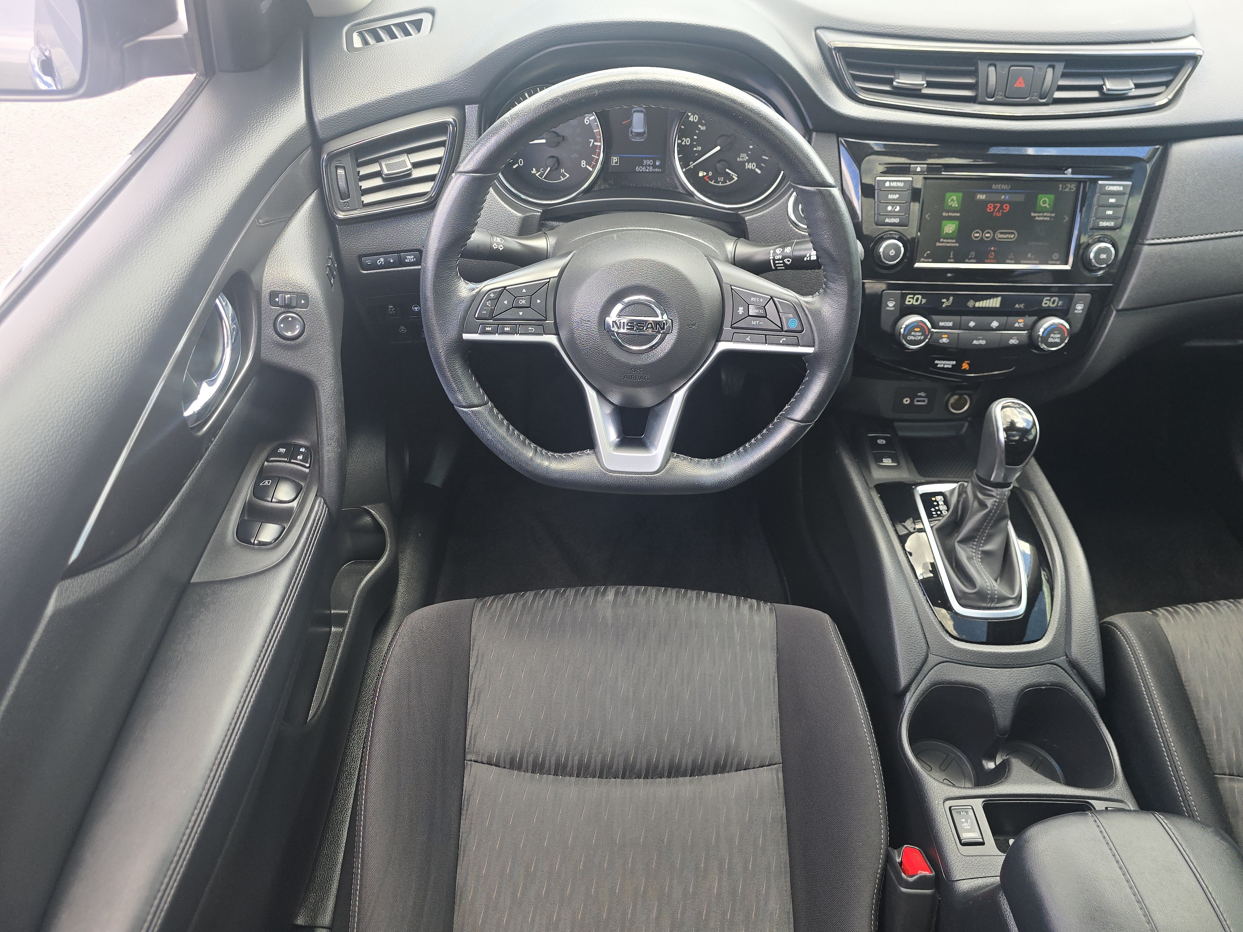 Used 2020 Nissan Rogue SV w/ Sun & Sound Touring Package AWD/4WD image 24