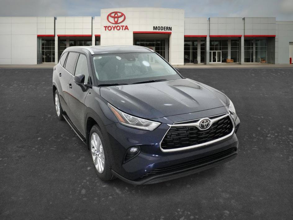 New 2026 Toyota Highlander Limited AWD/4WD image 8