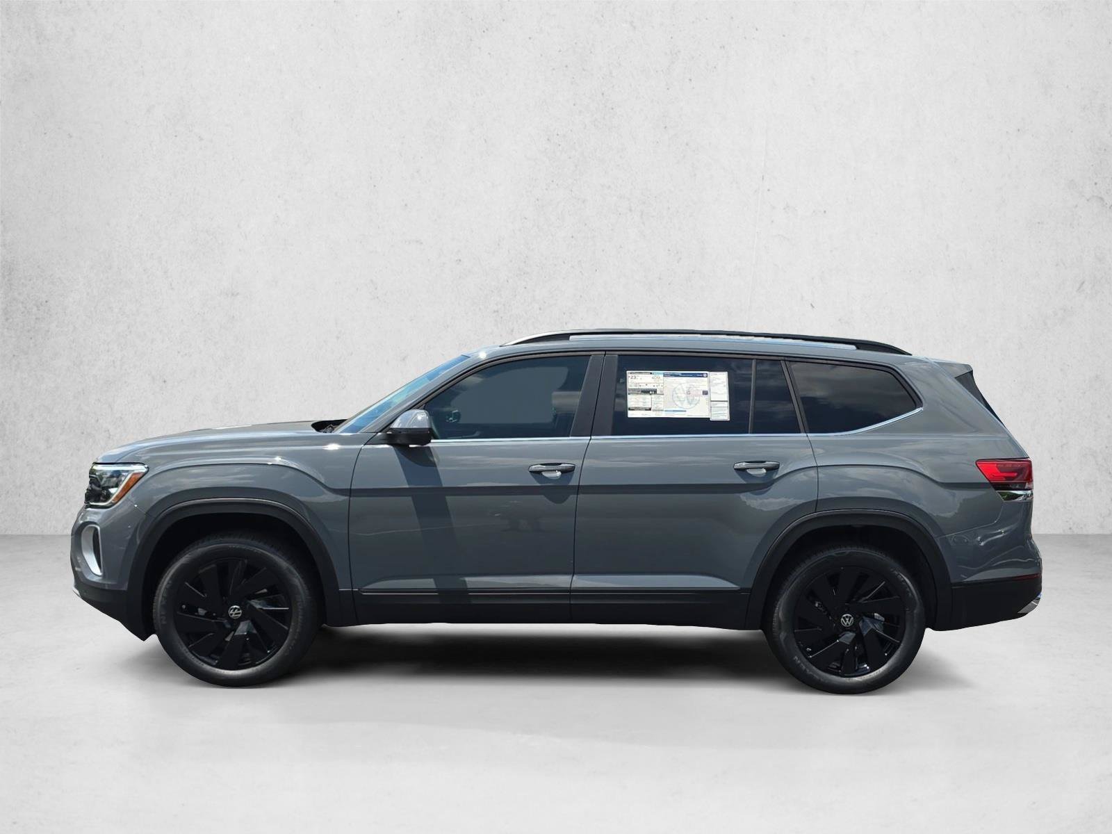 New 2026 Volkswagen Atlas SE FWD image 8