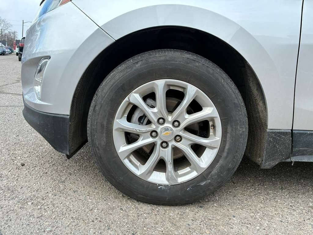 Used 2020 Chevrolet Equinox LT w/ LPO, Floor Liner Package image 17