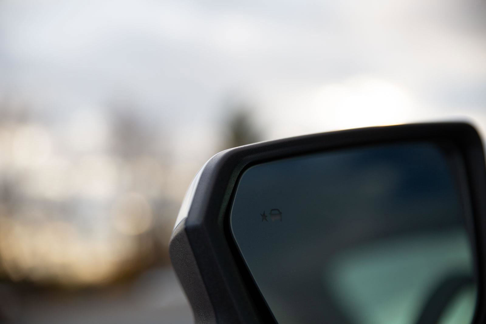 Certified 2023 Chevrolet Equinox LT w/ Driver Convenience Package image 11