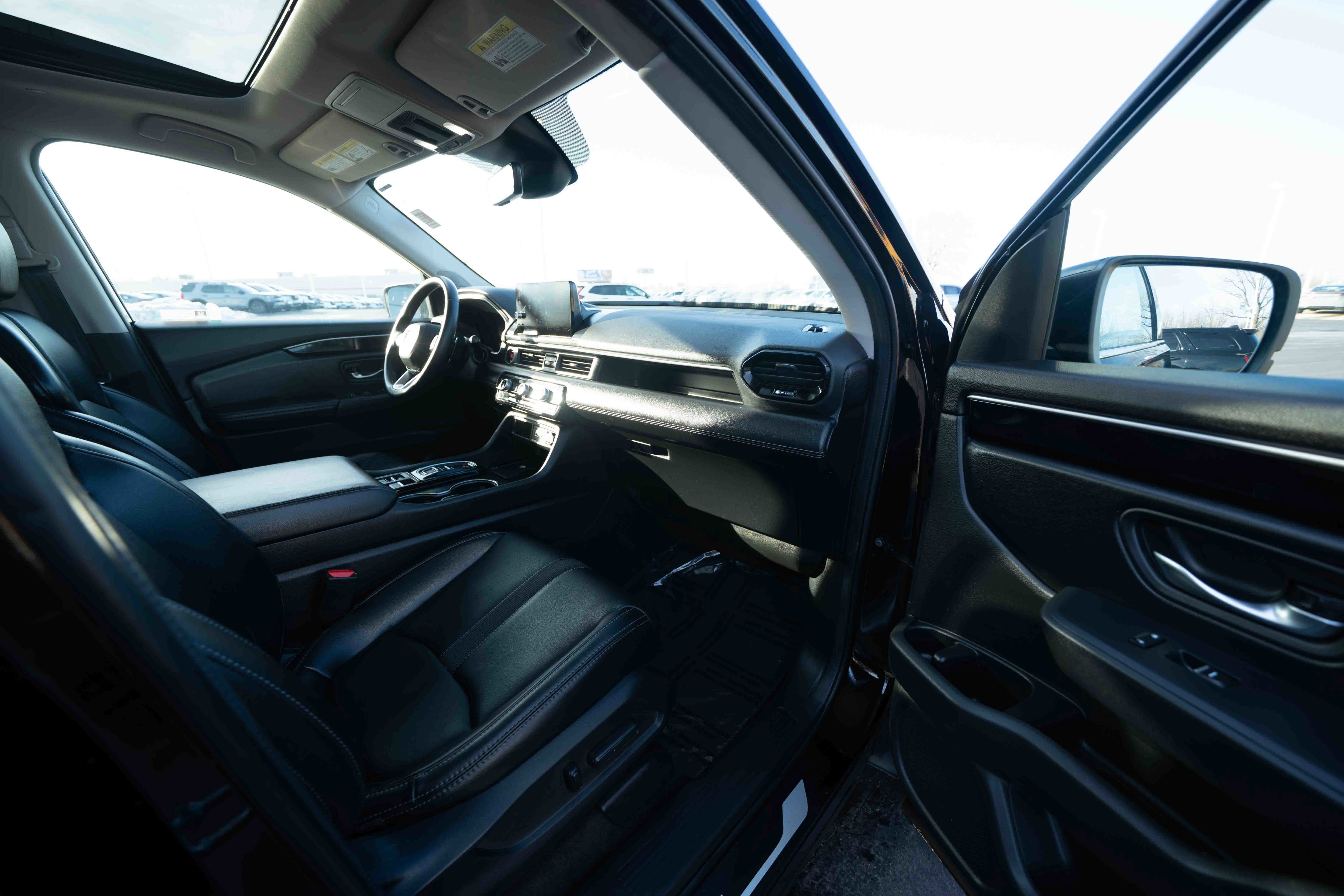 Used 2024 Honda Pilot Touring image 26