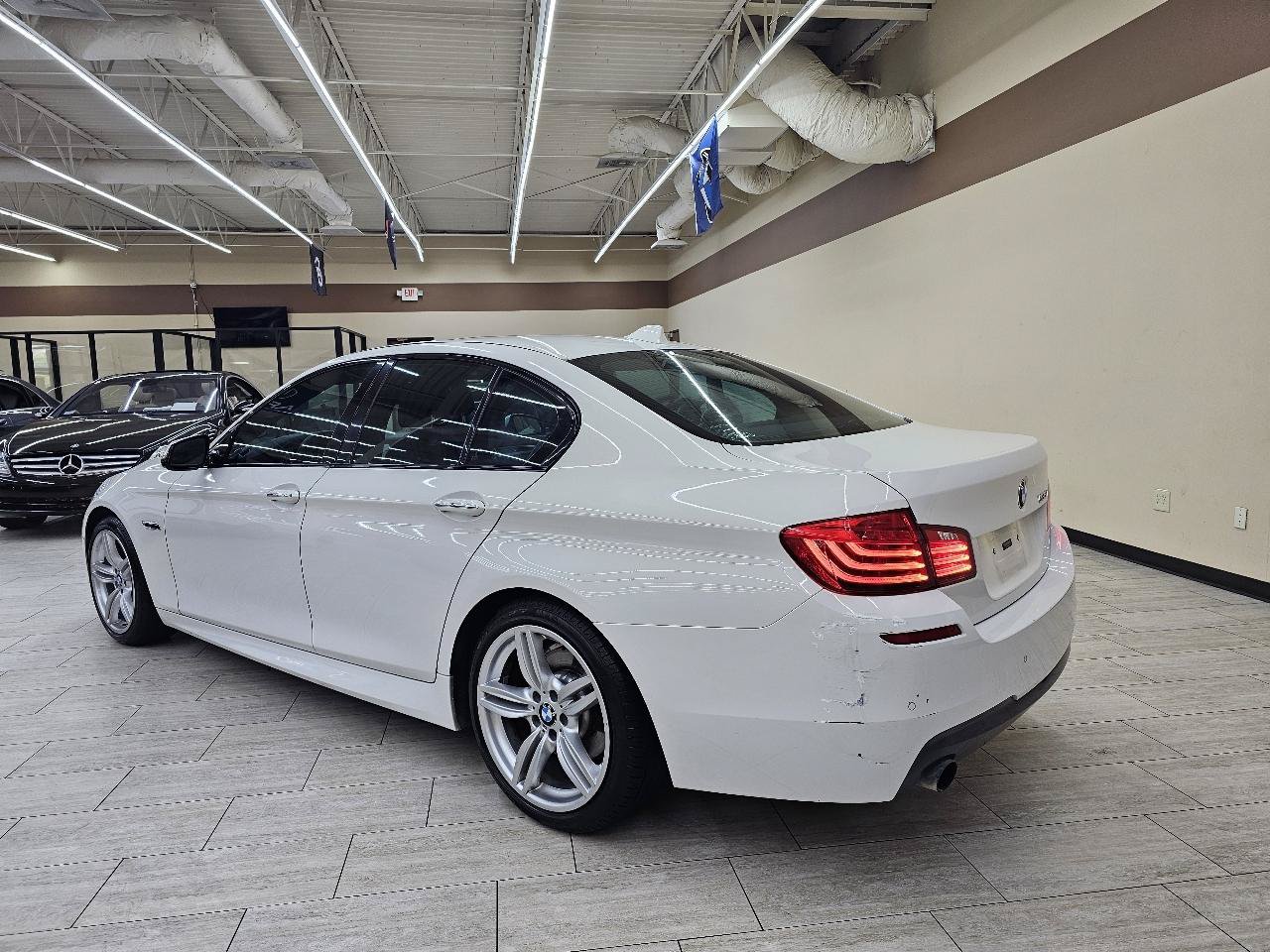Used 2016 BMW 535i Sedan RWD image 8