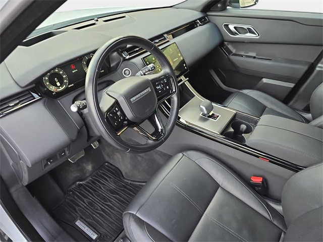 Used 2025 Land Rover Range Rover Velar Dynamic SE image 16
