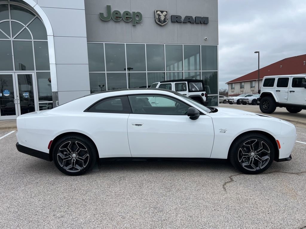 New 2024 Dodge Charger R/T w/ Plus Group image 2