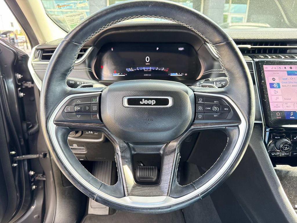 Used 2022 Jeep Grand Cherokee Limited RWD image 25