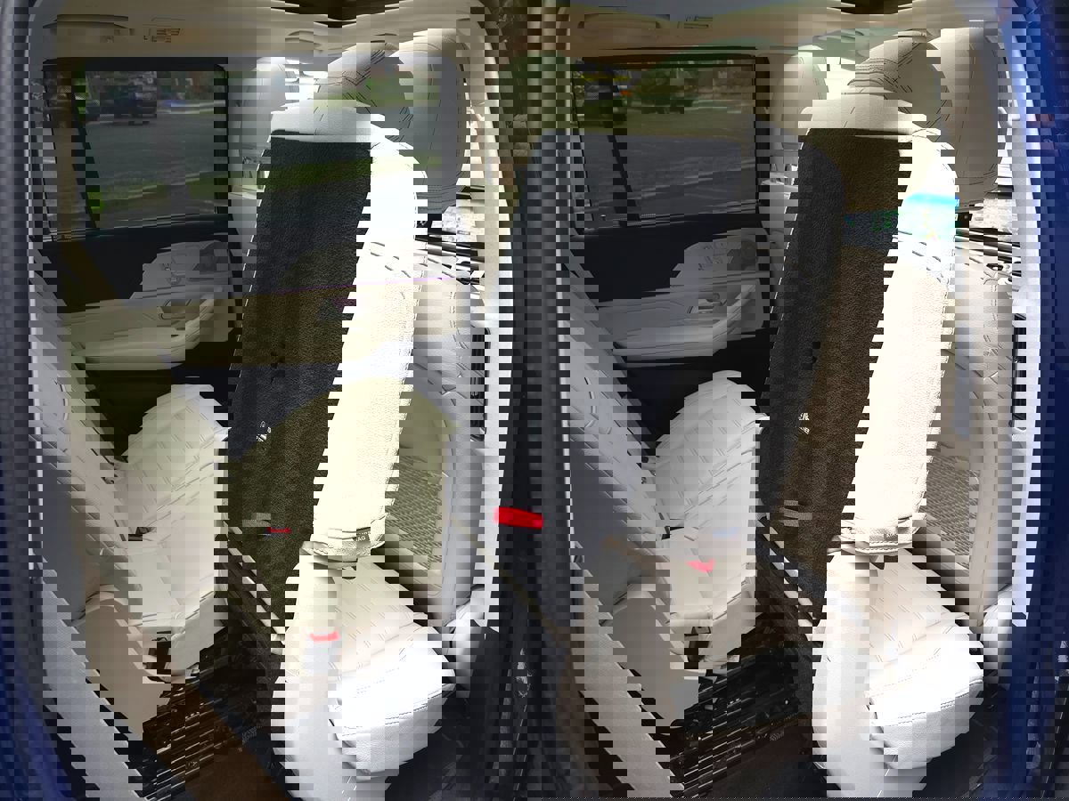 Used 2022 Mercedes-Benz GLS 450 4MATIC image 22