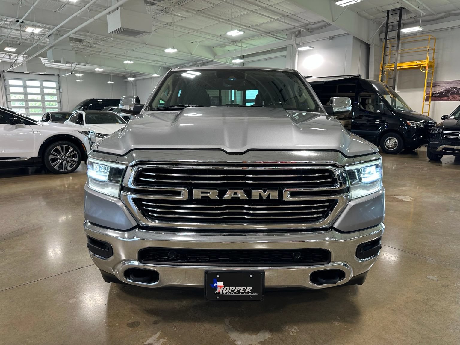Used 2021 RAM 1500 Laramie AWD/4WD image 2