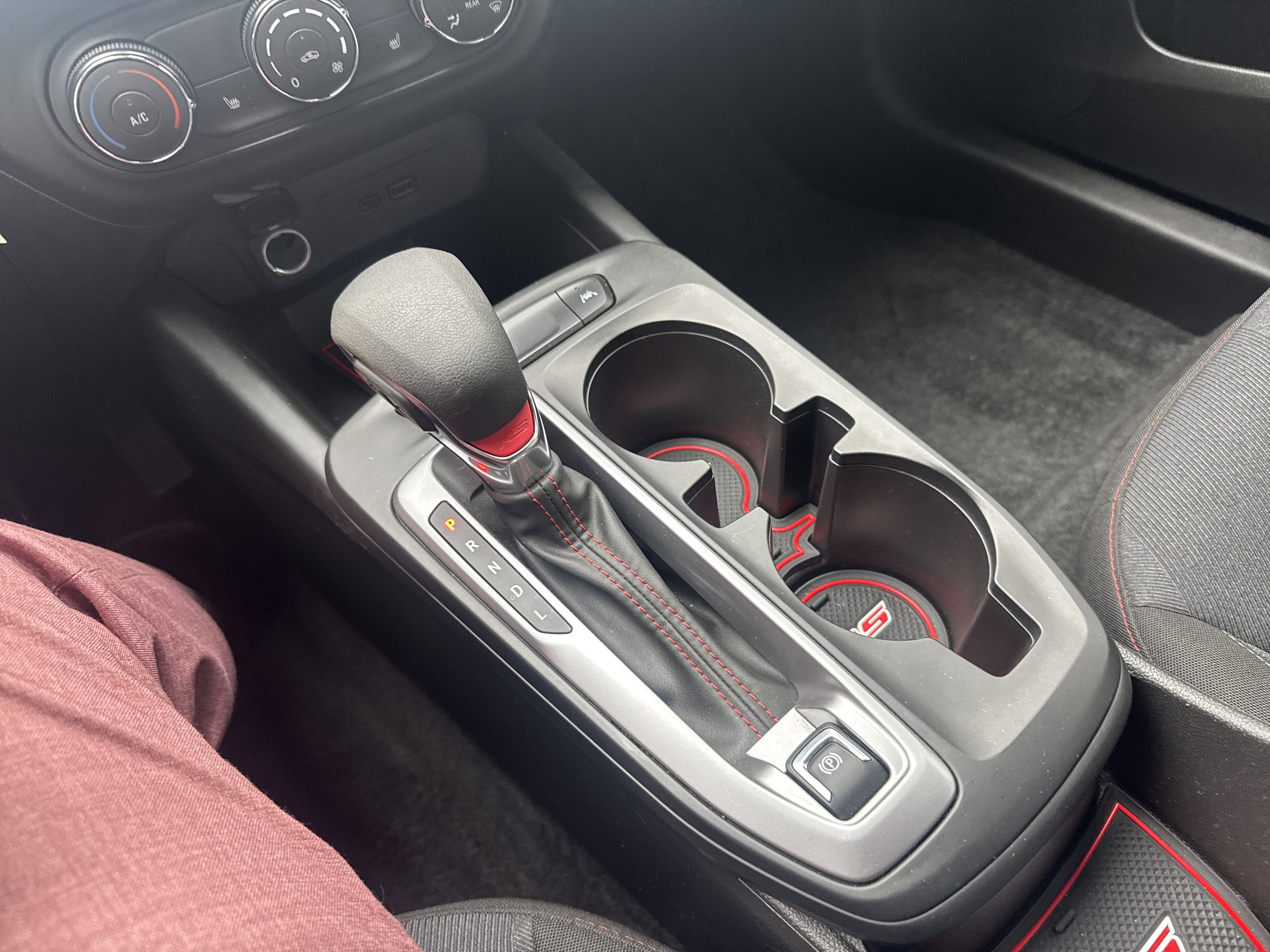 Used 2025 Chevrolet Trax RS w/ Driver Confidence Package FWD image 23