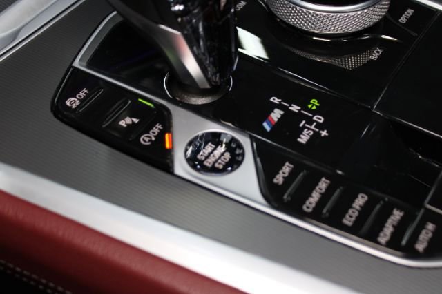 Used 2020 BMW X6 M50i AWD/4WD image 24