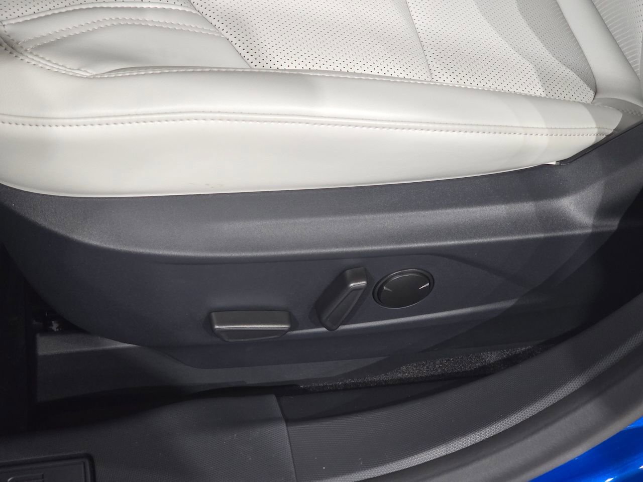 New 2025 Ford Mustang Mach-E Premium image 21