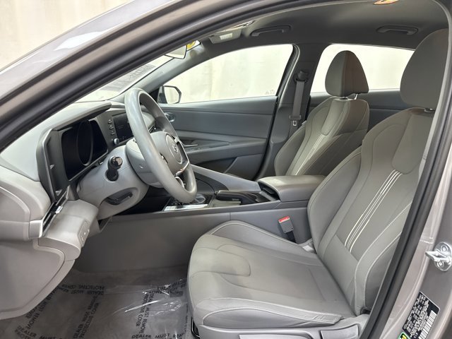 Used 2023 Hyundai Elantra SEL w/ Cargo Package FWD image 12