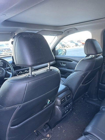 Used 2023 Honda Pilot Touring image 13