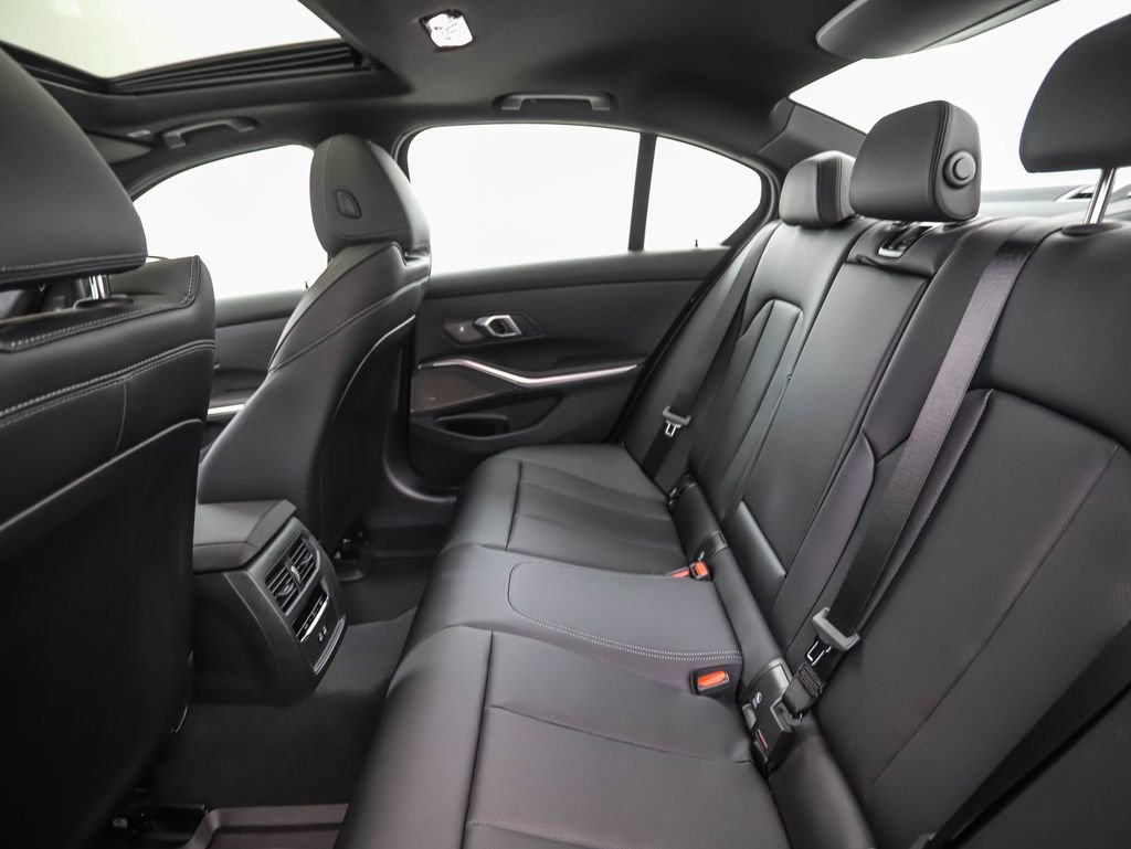 New 2026 BMW 330i xDrive Sedan w/ M Sport Package image 21