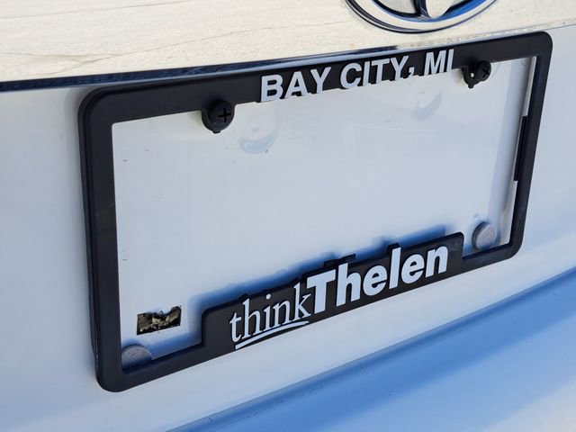 Used 2013 Toyota Camry XLE w/ Leather Pkg FWD image 30