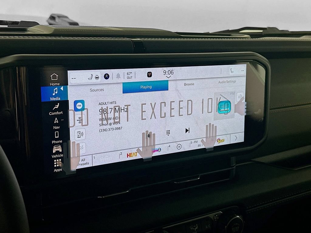 New 2025 Jeep Gladiator Mojave AWD/4WD image 13