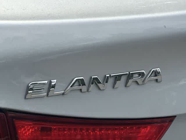 Used 2013 Hyundai Elantra Limited FWD image 23
