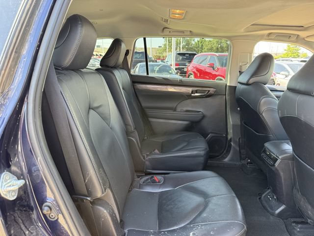 Used 2021 Toyota Highlander Limited AWD/4WD image 35