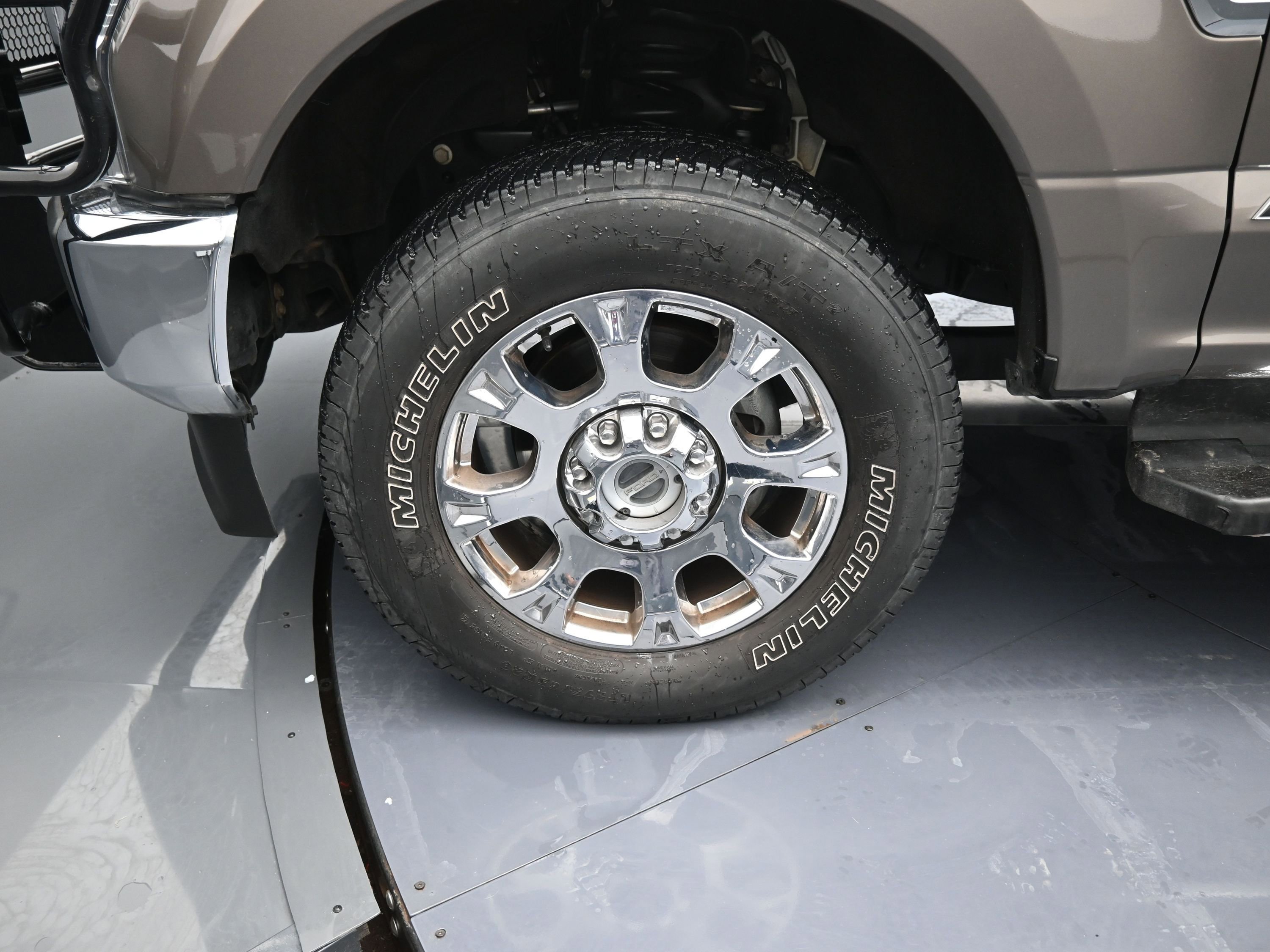 Used 2020 Ford F250 Lariat w/ Chrome Package image 10