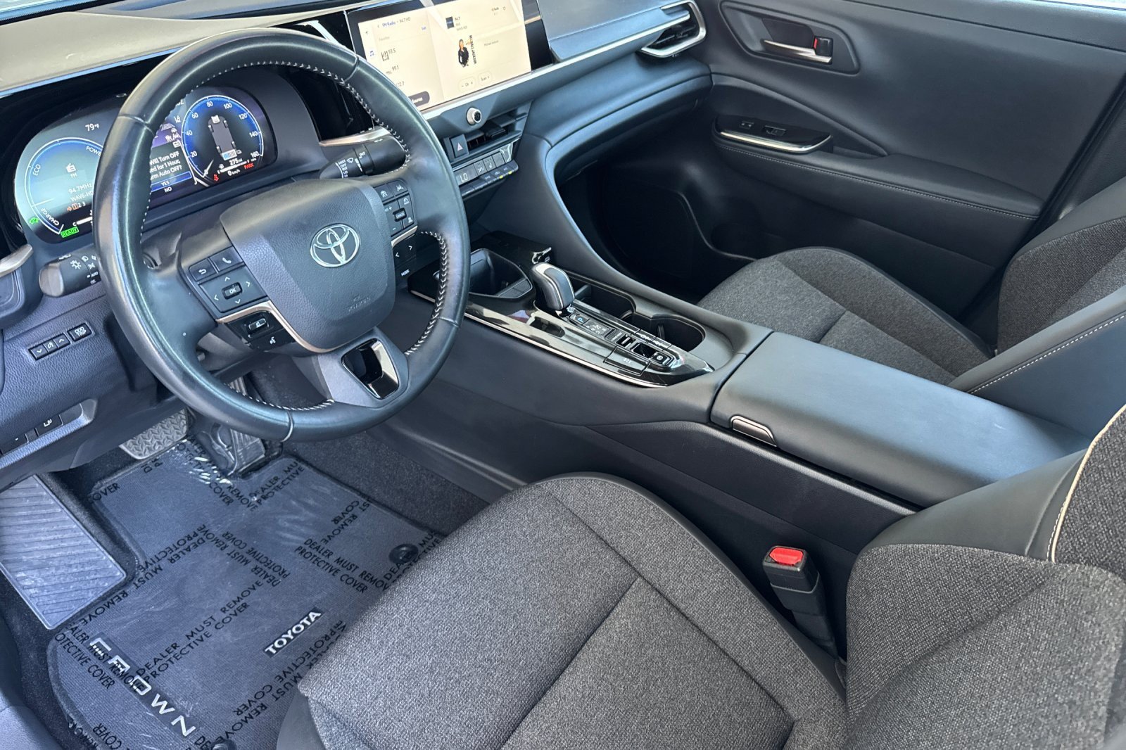 Certified 2024 Toyota Crown w/ Carpet Mat Package (TMS) AWD/4WD image 9