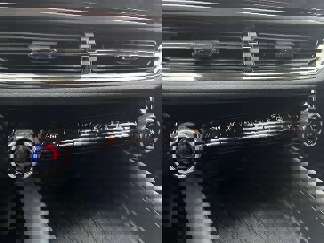 Used 2024 Chevrolet Equinox EV RS image 17