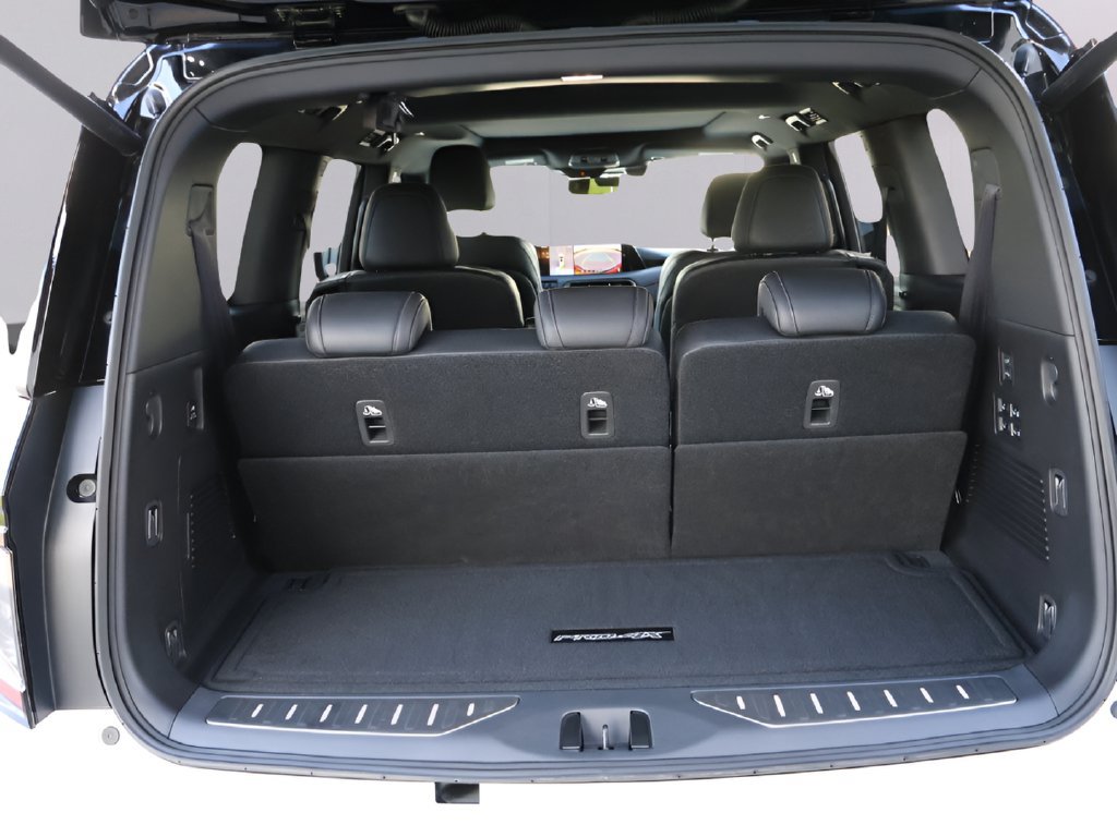 Used 2026 Nissan Armada PRO-4X AWD/4WD image 18