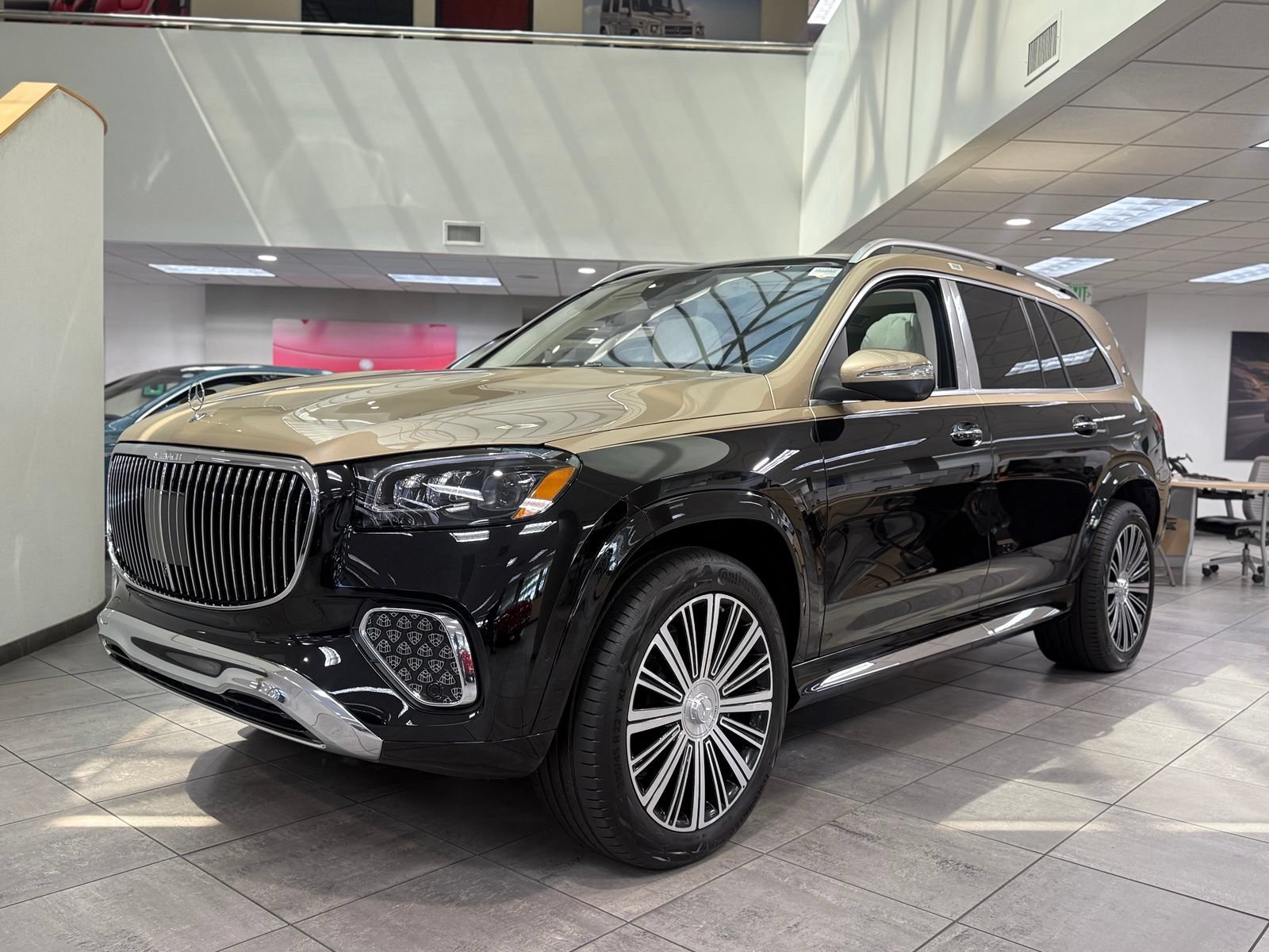 New 2026 Mercedes-Benz Maybach GLS 600 4MATIC image 4