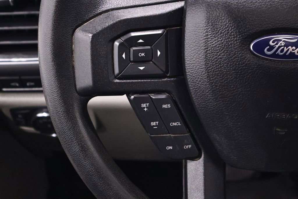 Certified 2019 Ford F250 XLT w/ XLT Premium Package AWD/4WD image 23