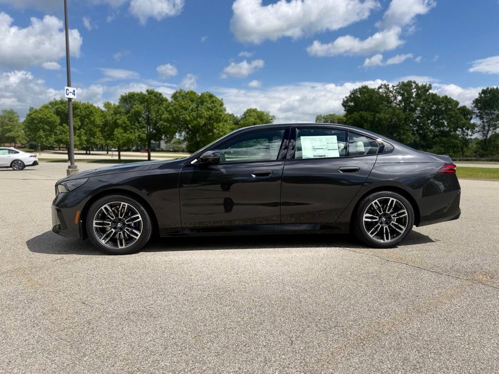 New 2027 BMW 530i xDrive AWD/4WD image 3