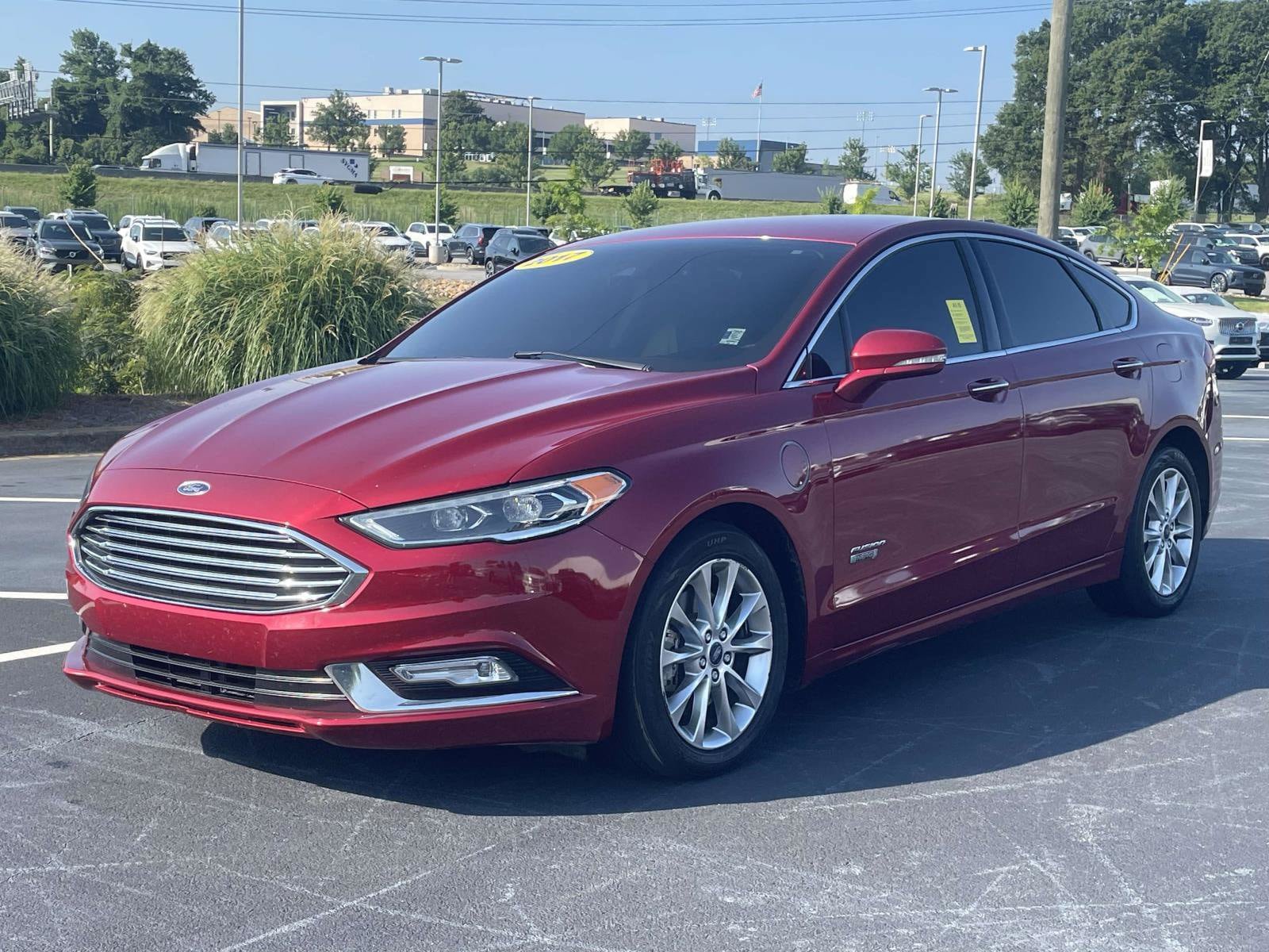 Used 2017 Ford Fusion Energi Titanium FWD image 3