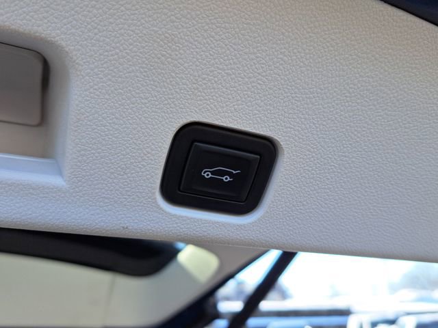 Used 2024 GMC Acadia Denali image 7