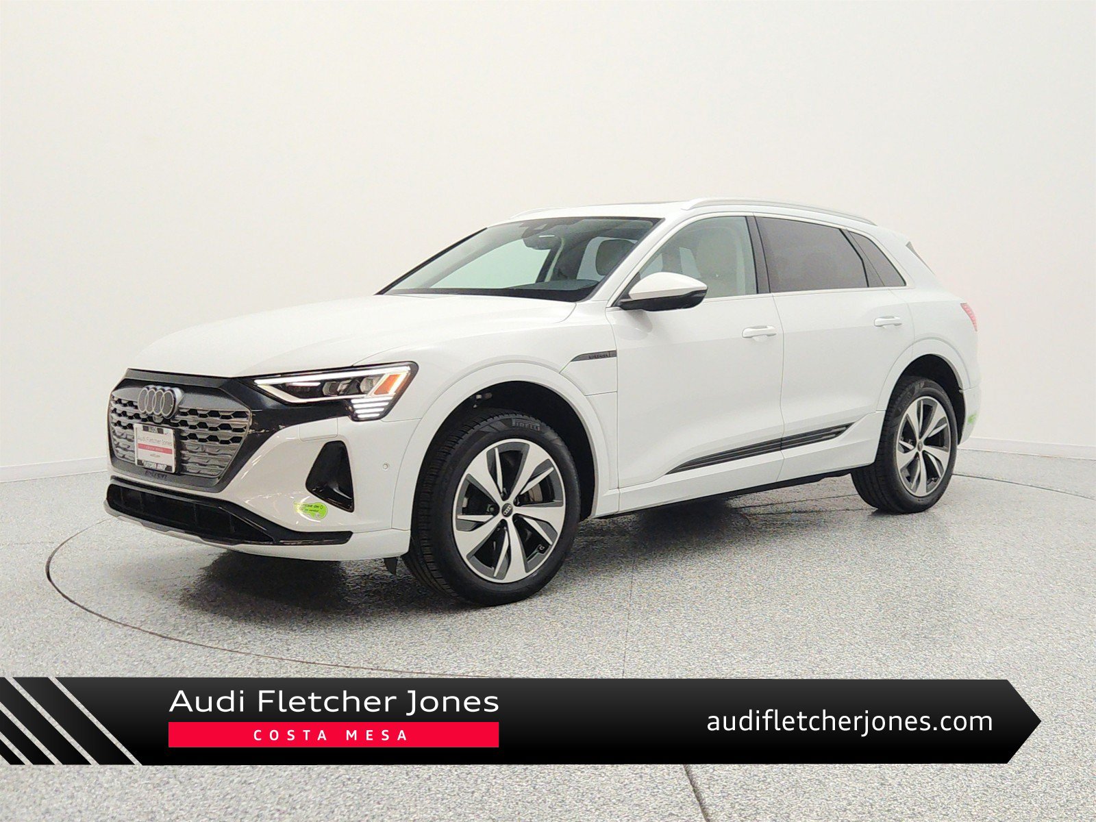 Used 2024 Audi Q8 e-tron Premium Plus w/ Premium Plus Package AWD/4WD image 1