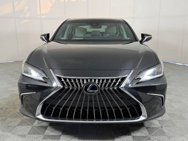 Used 2025 Lexus ES 300h w/ Technology Package FWD image 12