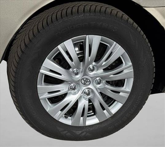 Used 2005 Toyota Camry LE FWD image 8
