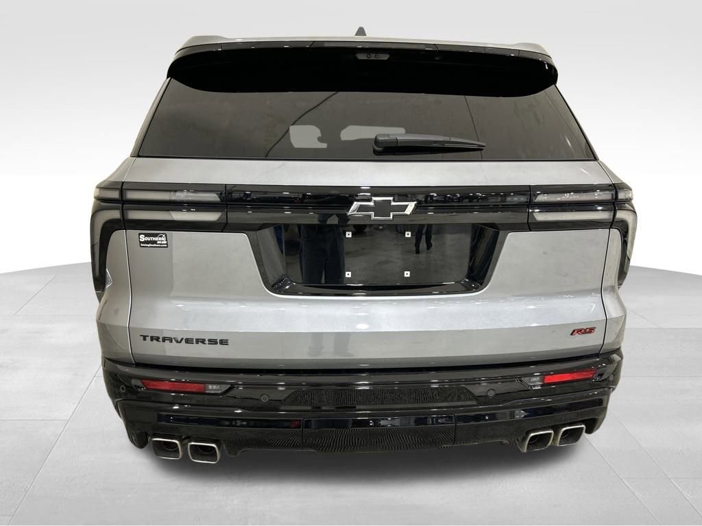 Certified 2025 Chevrolet Traverse RS w/ LPO, Floor Liner Package image 4