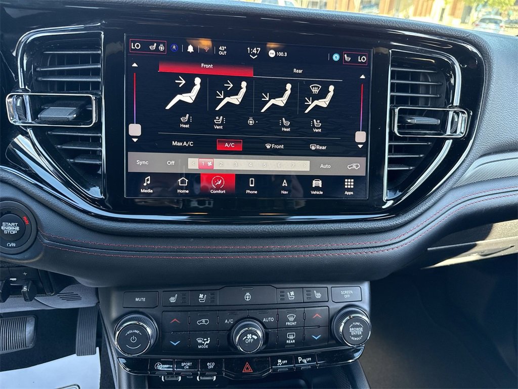 Used 2023 Dodge Durango GT image 23