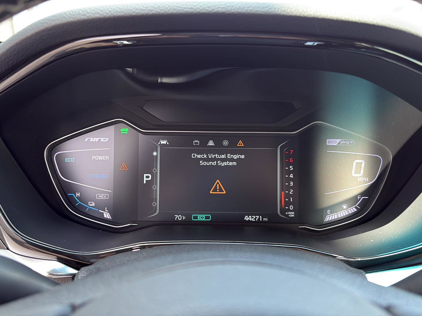 Used 2020 Kia Niro EX FWD image 11