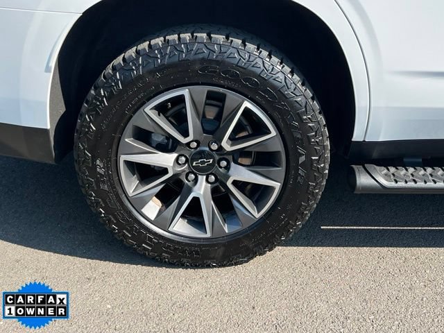 Used 2023 Chevrolet Tahoe Z71 w/ Luxury Package AWD/4WD image 9