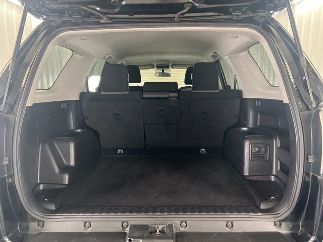 Used 2018 Toyota 4Runner SR5 image 28