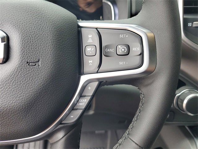 New 2026 RAM 1500 4x4 Crew Cab image 22