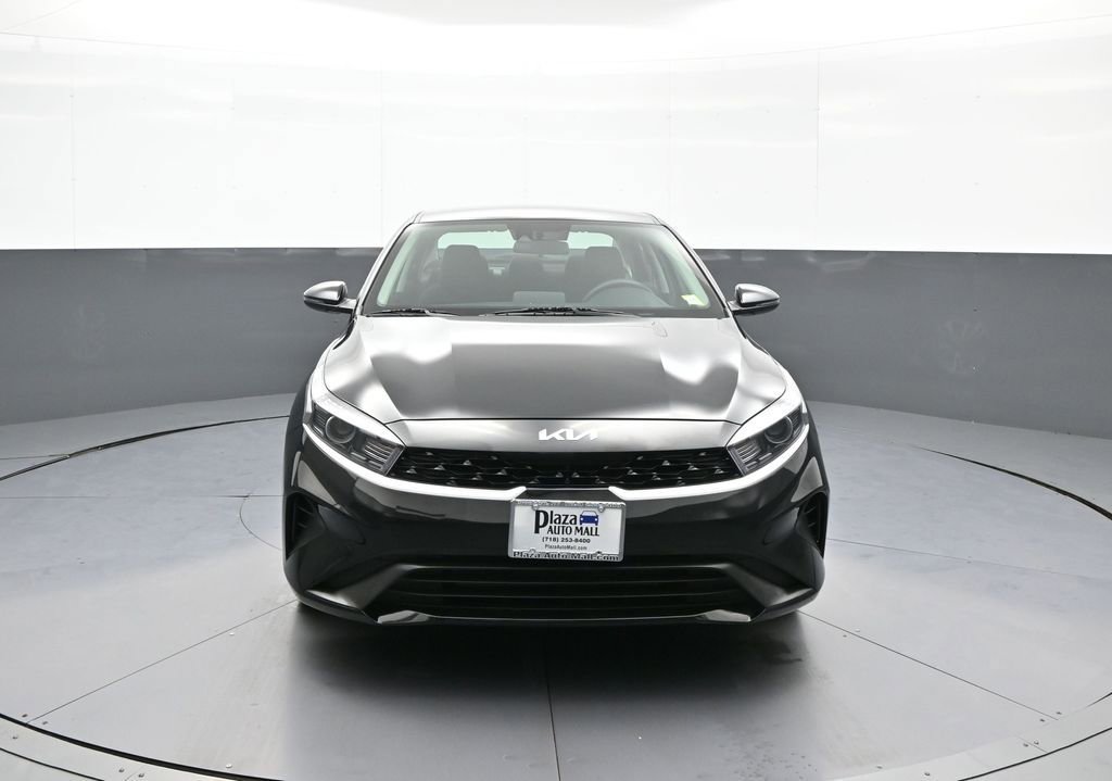 Certified 2023 Kia Forte LXS w/ LXS Technology Package FWD image 2