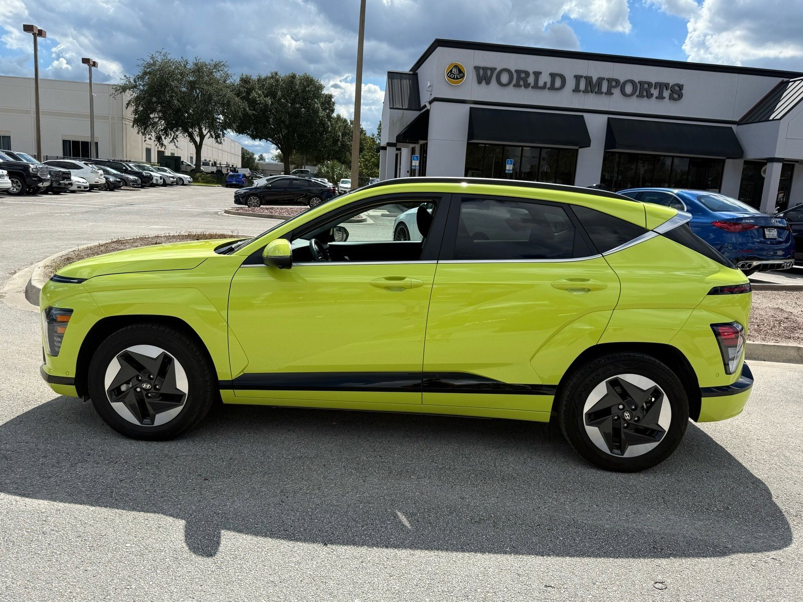 Used 2024 Hyundai Kona Limited image 2