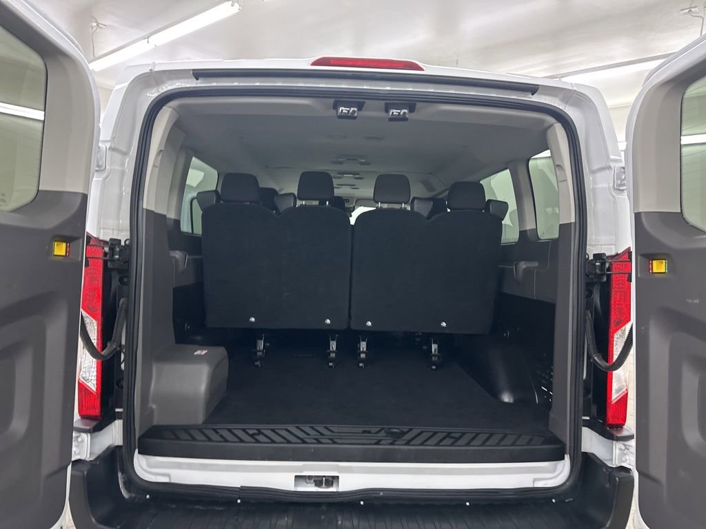 Used 2023 Ford Transit 350 XLT image 24